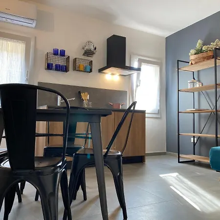 Centro Storico Industrial Apartman